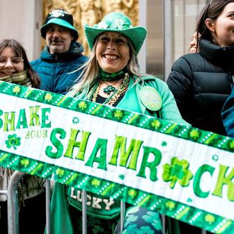 St. Patrick’s Day bere svět útokem