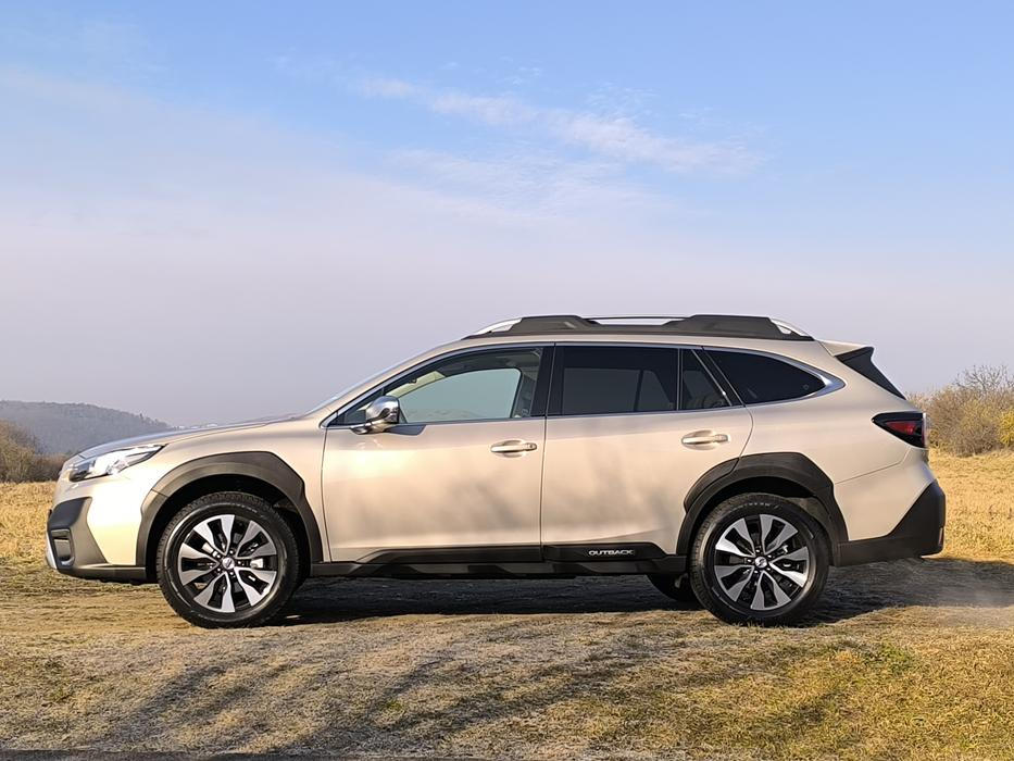 Subaru Outback 2025