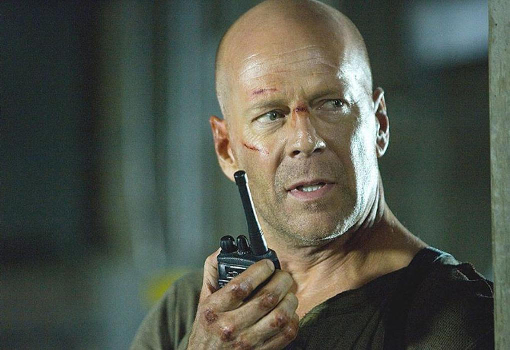 Bruce Willis - Smrtonosná past 4