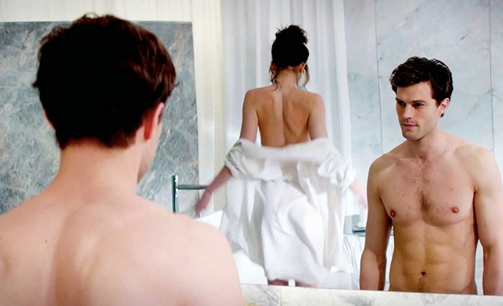 Padesát odstínů šedi dostalo divačky. Přes 40 % by se raději dívalo na film, než mělo sex