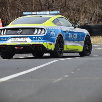 Opilému řidiči z Varšavy loni zabavila Ford Mustang GT, který následně propadl státu.