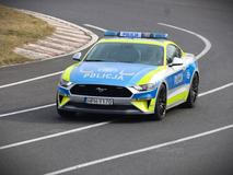 Nad 1,5 promile totiž policie nejen rozdává pokuty a zabavuje řidičáky, ale může zabavit také auta opilých řidičů. Ta pak propadají státu.