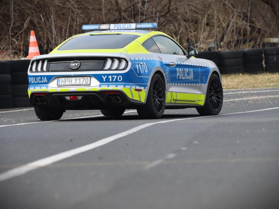 Opilému řidiči z Varšavy loni zabavila Ford Mustang GT, který následně propadl státu.