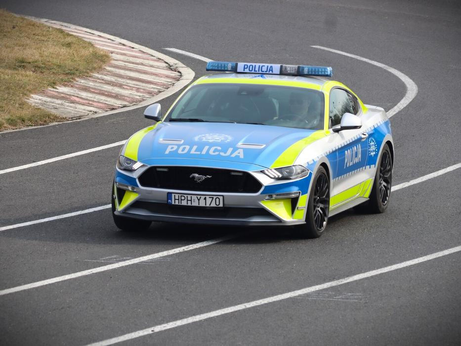 Nad 1,5 promile totiž policie nejen rozdává pokuty a zabavuje řidičáky, ale může zabavit také auta opilých řidičů. Ta pak propadají státu.