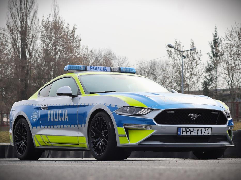 Řidič tak během chvíle, soud o konfiskaci rozhodl loni v září, přišel o Mustang GT z roku 2018.