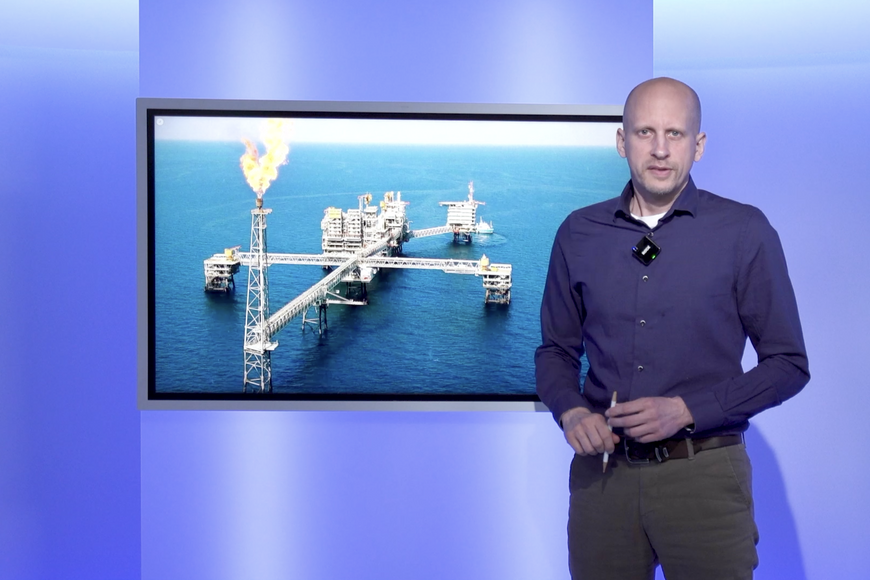 Stoupne barel ropy na 200 dolarů? Írán vyhlásil ekonomickou válku, pocítíme dopady?