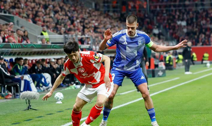 Jan Kliment v zápase Olomouce proti Mohuči v Konferenční lize