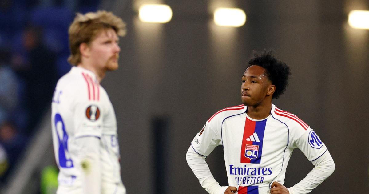 Šulce při návratu bouřlivě vítali fanoušci. Ve složité situaci ale Lyon nezachránil