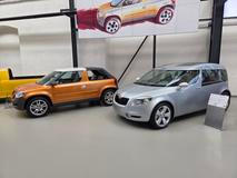 Roomster měl v roce 2003 otestovat reakci na spojení „půlka stíhačka a půlka skleník“. Uspěl a do tří let se malé MPV začalo vyrábět. I Yeti se nakonec stal realitou, ačkoliv koncept kabrioletu z podzimu 2005 do výroby neprošel.