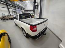 Yeti z roku 2012 využívá v zadní části auta podlahu VW Caddy Maxi. Jinak má pohon všech kol a prodloužený je o 644 mm.