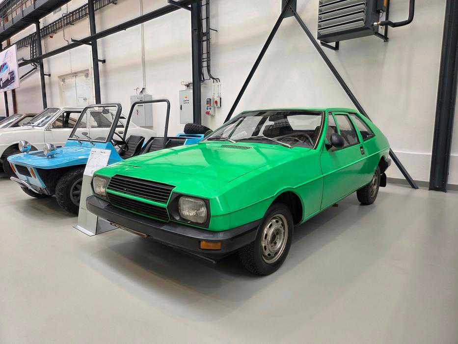 Škoda ve vývoji řady 760 pokračovala během 70. let sama. Výsledkem bylo několik prototypů s různými typy karoserie. Mezi nimi i kupé 763 s laminátovými díly.