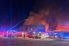 Požár haly v Pardubicích.