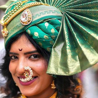 Škoda tyhle fotky minout: hravá Lilly, neposlušná vlečka nebo skutečný Matrix