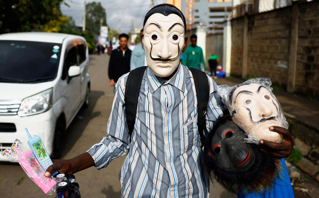 Škoda tyhle fotky minout: hravá Lilly, neposlušná vlečka nebo skutečný Matrix