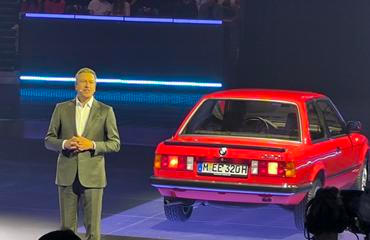 Odcházející šéf BMW Oliver Zipse při premiéře modelu i3 v Mnichově