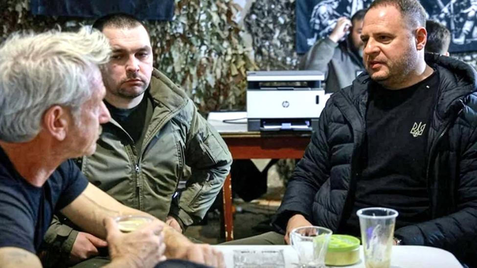 Valencie opět plápolá barvami a ohněm slavností Fallas, starodávná tradice tesařů je nyní zapsaná u UNESCO.