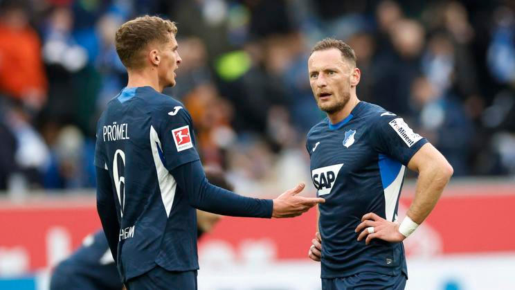 Bundesliga - TSG 1899 Hoffenheim v VfL Wolfsburg