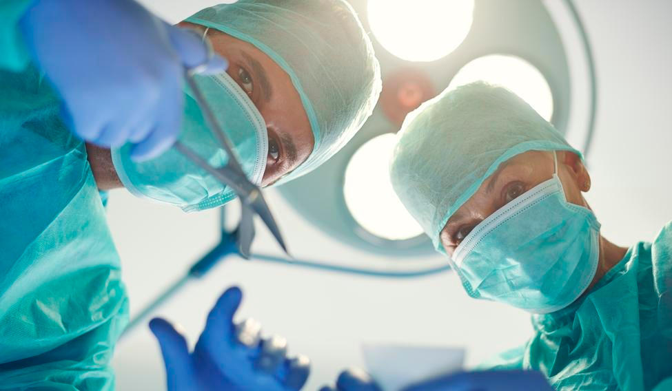 Experienced doctors during the operation 