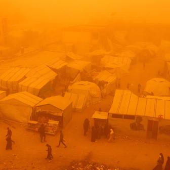 Písečná bouře proměnila Gazu v oranžovou pustinu