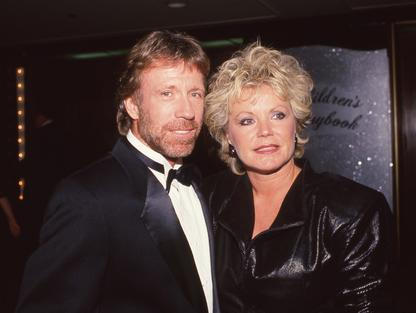 Chuck Norris a jeho první manželka Dianne Holechek