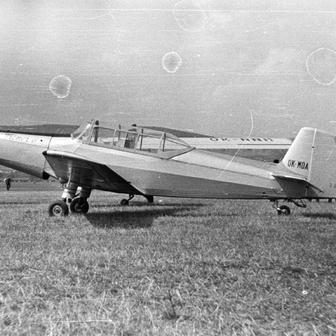 Dvoumístný jednomotorový dolnoplošník, který byl určený hlavně pro výcvik. Odtud také dodatečné označení Trenér, které Zlín Z-26 nosil. Výrobcem byl Moravan Otrokovice, spousta vyrobených kusů skončila v cizině.