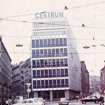 Ještě jednou Brno, tentokrát doprava na Malinovského náměstí v roce 1975.