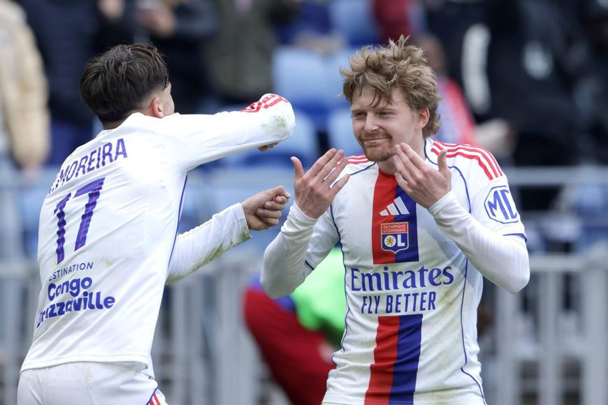 "Co je tohle za hráče?!" Lyon řeší nenahraditelnost Šulce, trenér ale po zápase zuřil