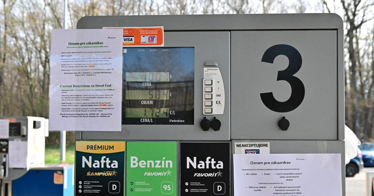 Jedete na Slovensko? Za litr nafty ode dneška zaplatíte zhruba o 6 Kč víc než místní