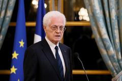 FILE PHOTO: Lionel Jospin, former French prime minister and new member of the Constitutional Council, delivers a speech during a new year ceremony at the Elysee Palace in Paris
