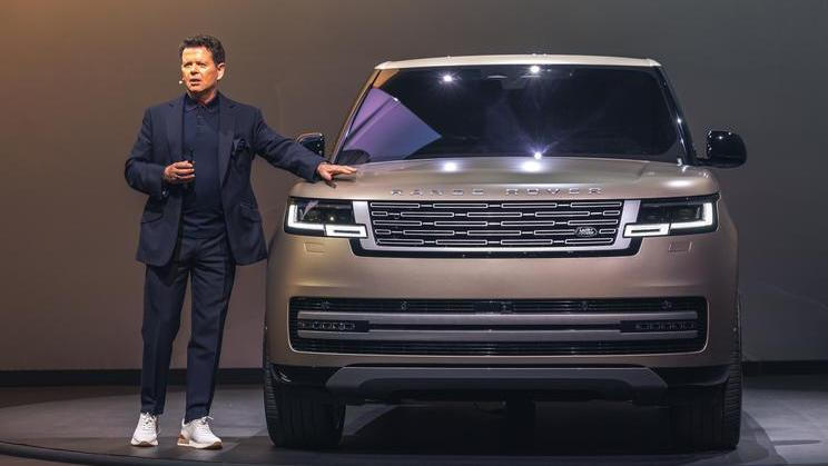 Gerry McGovern představuje novou generaci Range Roveru.