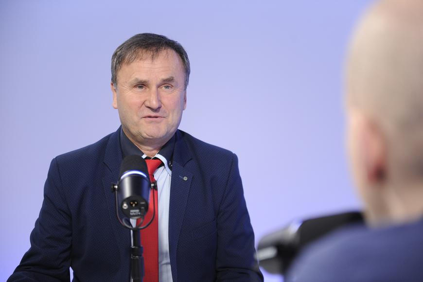 Energetik varuje – může nás zachránit jediný zdroj energie