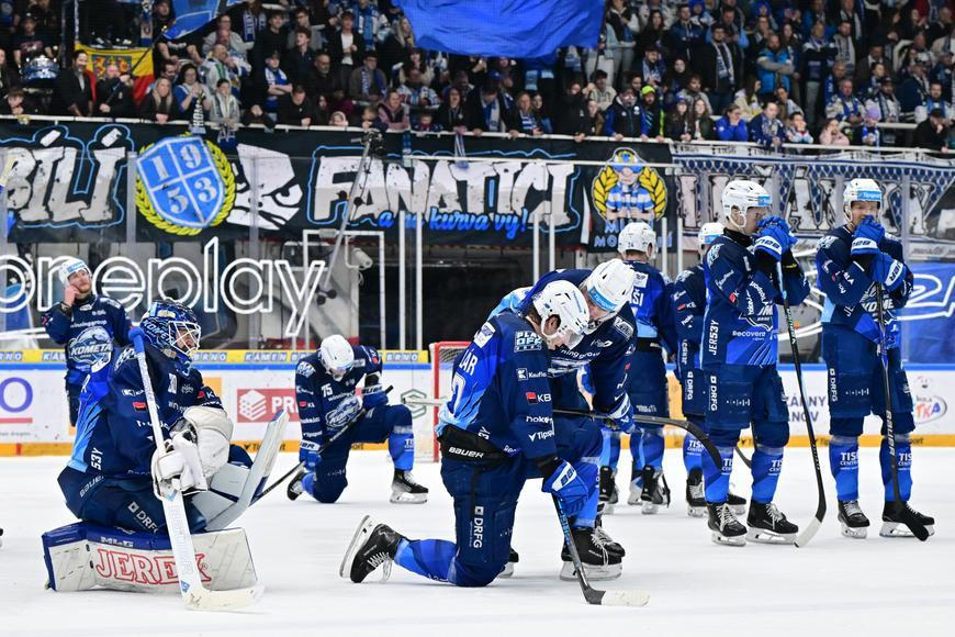 Kometa titul neobhájí, Pardubice jsou v semifinále. Rozhodl Červenka