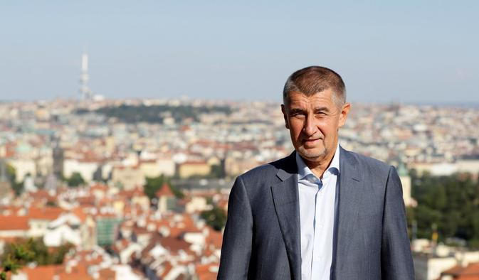 ŽIVĚ: Andrej Babiš obědval s prezidentem. O čem s Milošem Zemanem jednali?