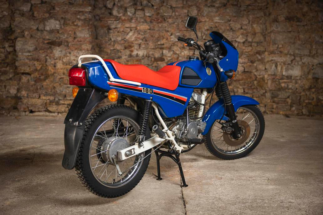 ČZ 180/487.6 OHC prototyp čtyřtakt