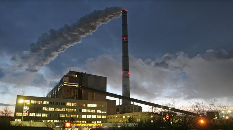 Uhelná elektrárna Prunéřov.