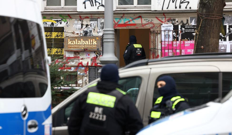 Policejní razie v Berlíně provedly razie na několika místech.