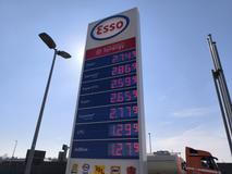 Totem u čerpací stanice