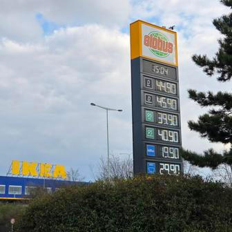 Totem čerpací stanice