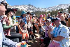 Zima je na dovolené, svah patří kráskám a odvážným lyžařům