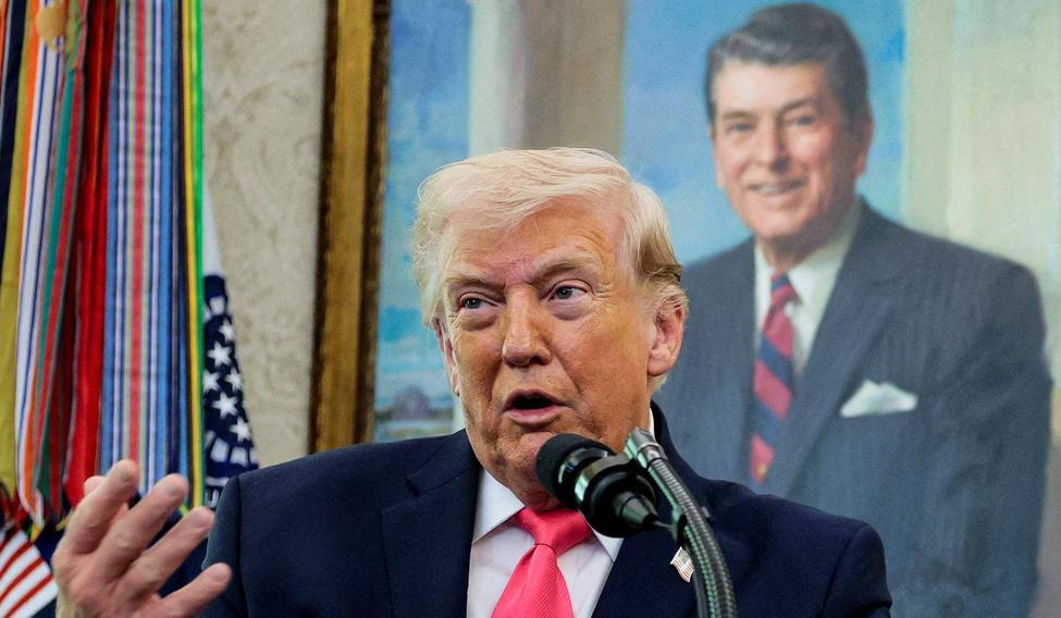 Donald Trump při jmenování šéfa ministerstva vnitřní bezpečnosti Marka Mullina, Bílý dům, 24. března 2026.