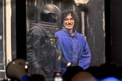 Okresní soud v Pardubicích, obviněný, jednání o vazbě, policisté