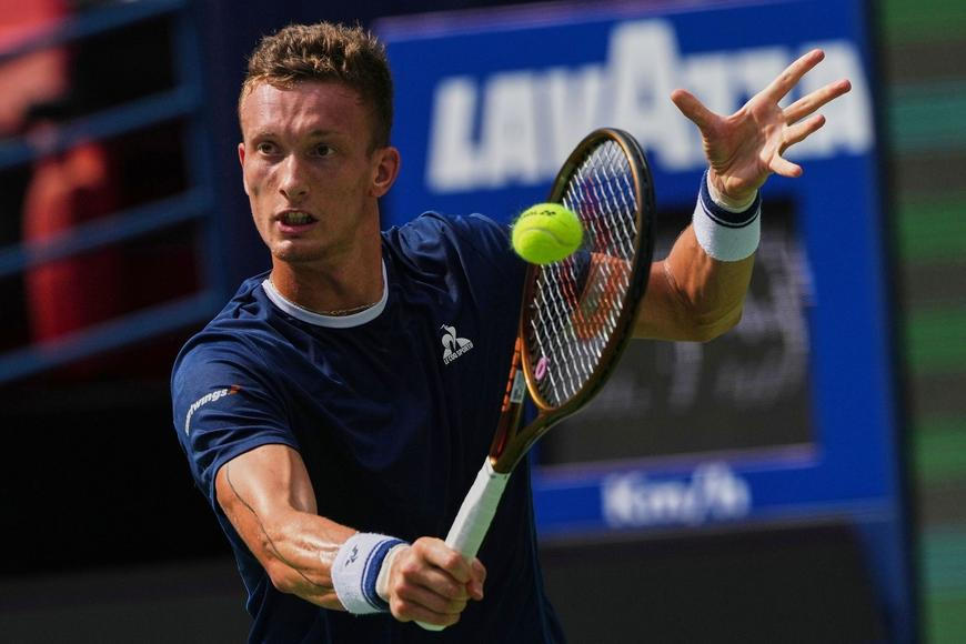 Lehečka - Landaluce. Čech bojuje o semifinále v Miami s překvapením ze druhé stovky