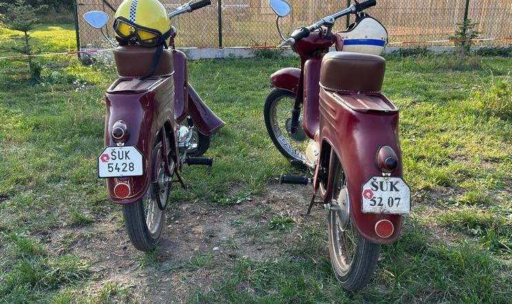 Jawa Pionýr s původní šumperskou značkou.