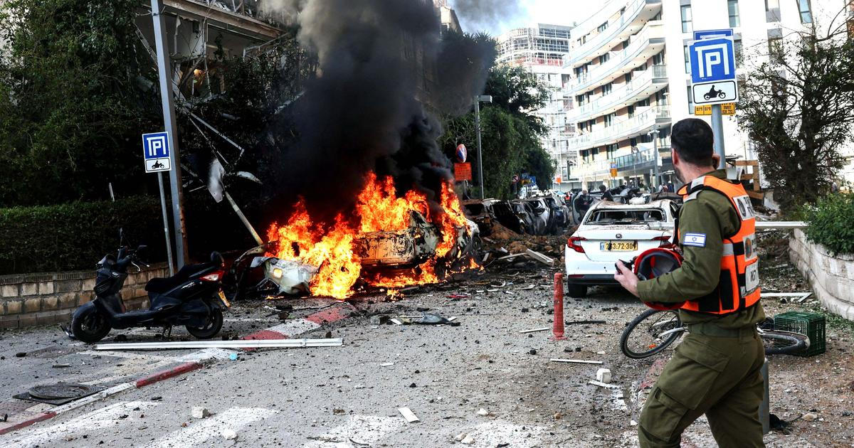 Obrazem: Tel Aviv pod palbou. Raketa z Íránu prorazila Železnou kopuli