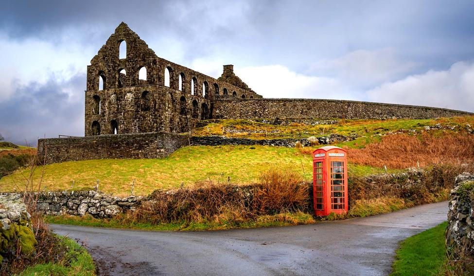 The,Ruined,Ynssypandy,Slate,Mill,In,Snowdonia,National,Park,Wales