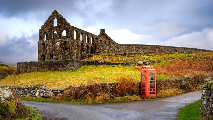 The,Ruined,Ynssypandy,Slate,Mill,In,Snowdonia,National,Park,Wales