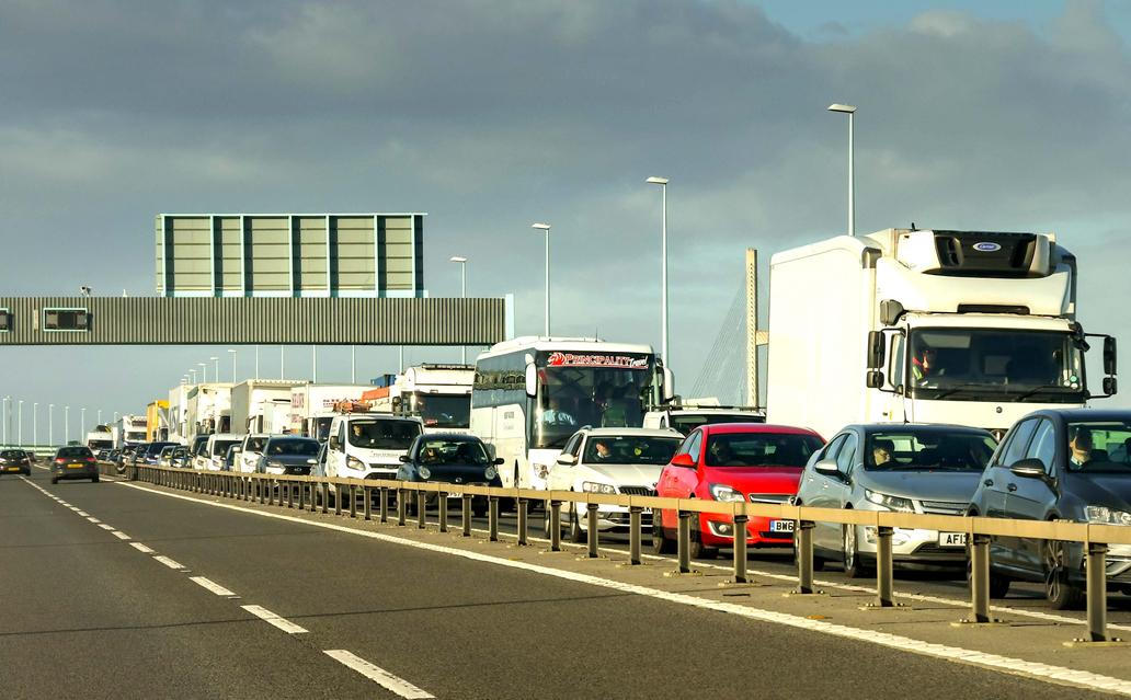 Second,Severn,Crossing,,Wales,-,November,2018:,Long,Queue,Of
