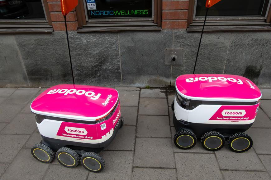 Do pražských ulic míří zametací roboti, test začne v Karlíně