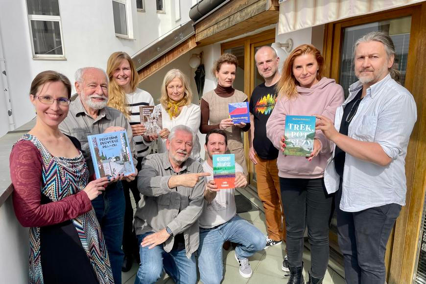 Která kniha se stane Cestopisem roku? Šanci má Neúrodný půlměsíc či Trek, pot a slzy