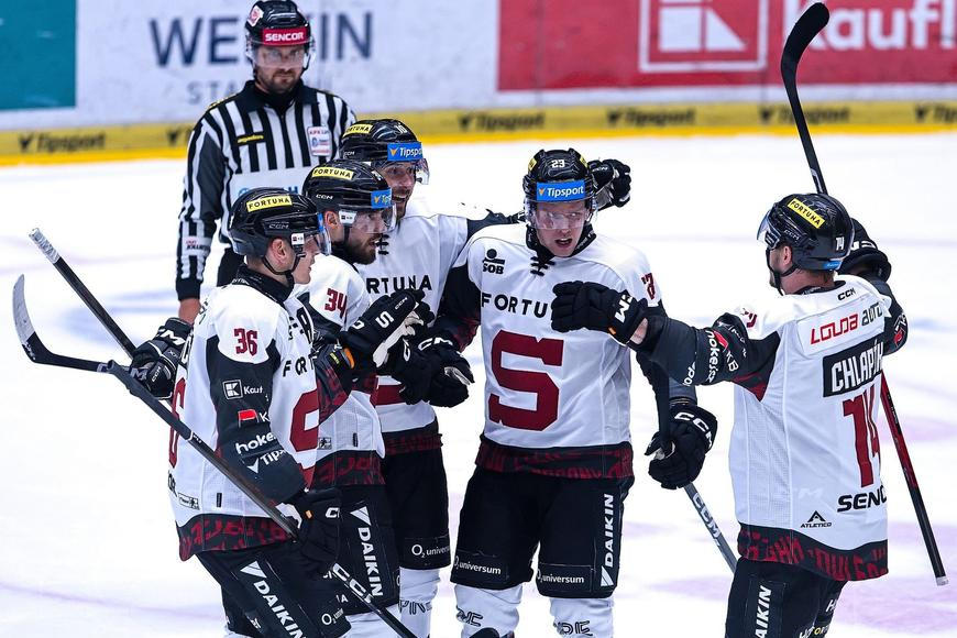 Plzeň - Sparta. Sparťané znovu odvracejí konec, tentokrát v bouřlivém prostředí v Plzni